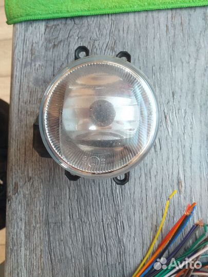 Туманка Toyota правая