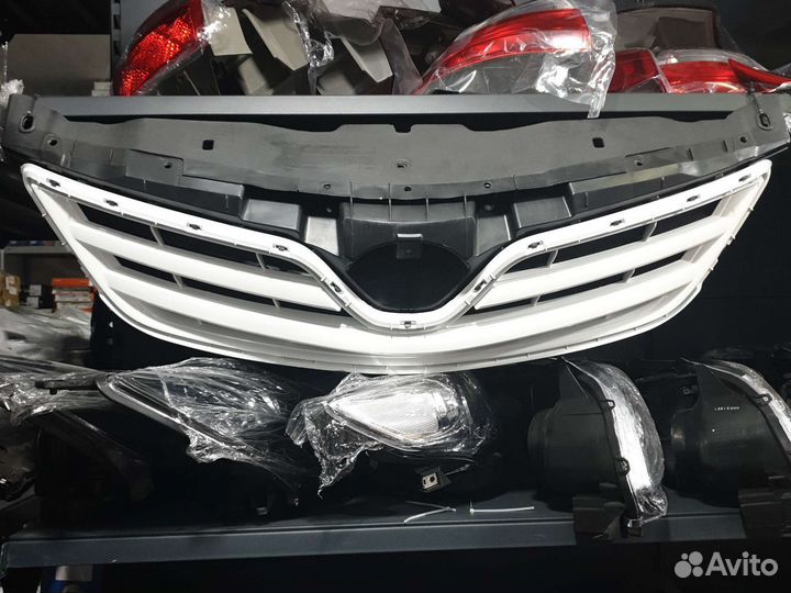 Чёрная решётка королла Е150 -Е151