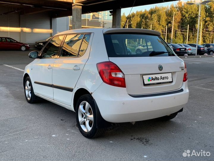 Skoda Fabia 1.6 AT, 2010, 113 000 км