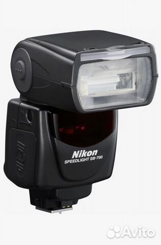 Вспышка Nikon Speedlight SB-700