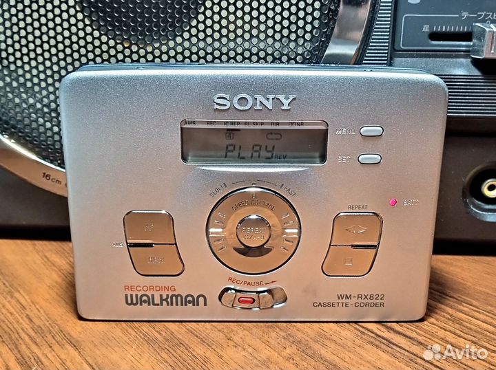 Кассетный плеер Sony Walkman wm RX 822