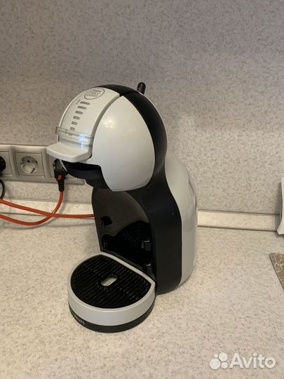 Кофеварка капсульная dolce gusto
