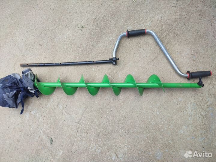 Ледобур для рыбалки