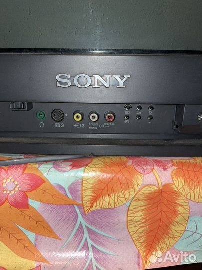 Телевизор Sony trinitron kv 25c1R с пультом