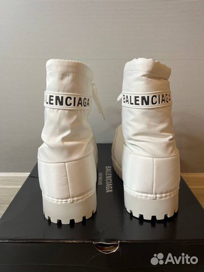 Balenciga Alaska boots