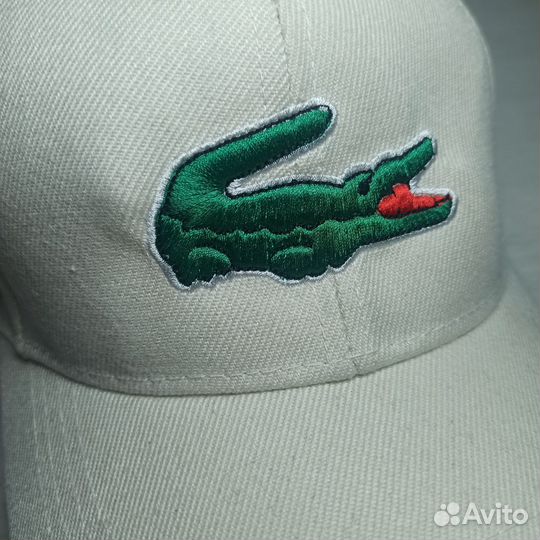 Кепка с вышивкой на заказ Лакост