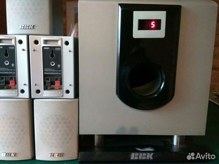 Активная акустика (сабвуфер)