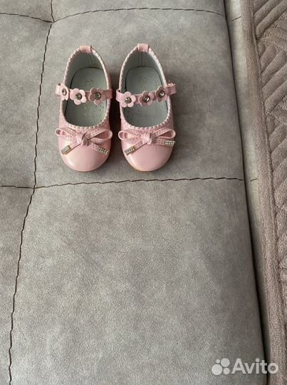 Туфли на девочку