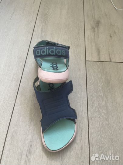 Сандалии Adidas детские 30