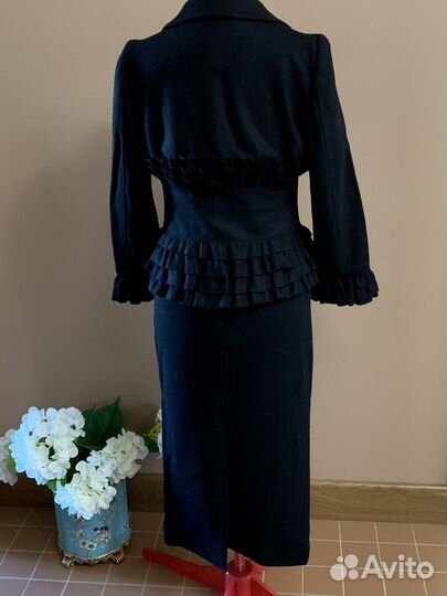 Костюм женский