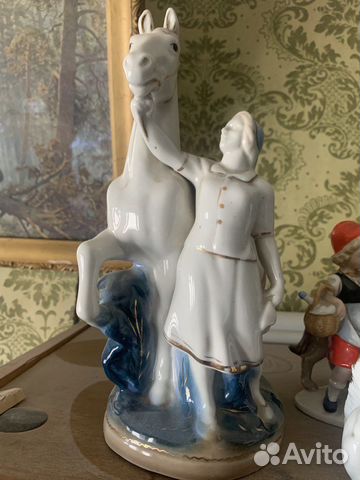Фарфоровые статуэтки