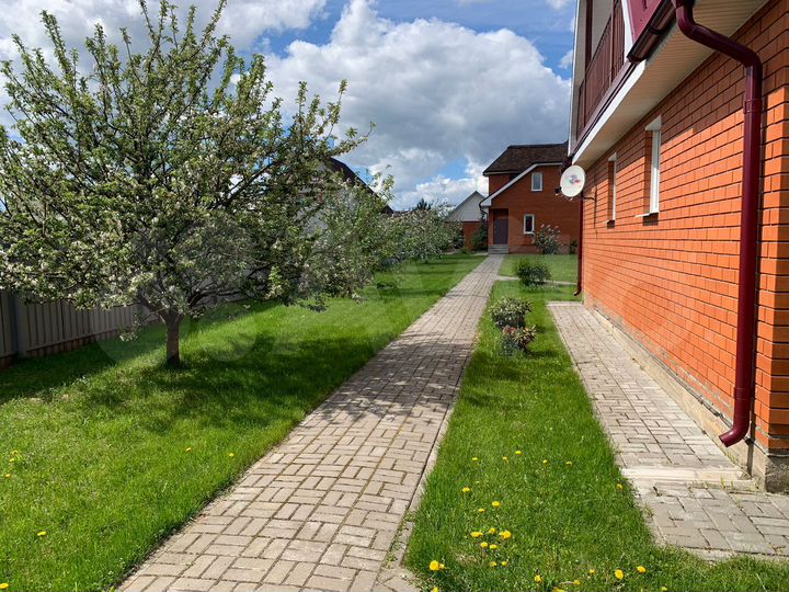 Коттедж 500 м² на участке 31,5 сот.