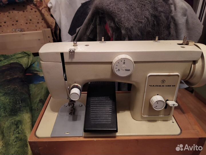 Швейная машина чайка 132м
