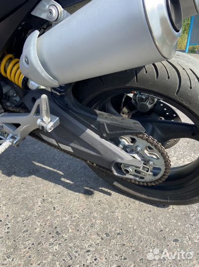 Ducati Monster 696