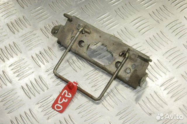 Замок сидения Yamaha FZR400RR