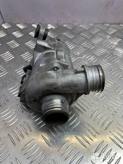 Водяная помпа BMW 5 E60/E61 2006 7586924