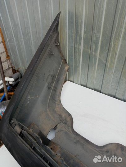 Бампер задний Volkswagen Passat B3 седан RP 1.6