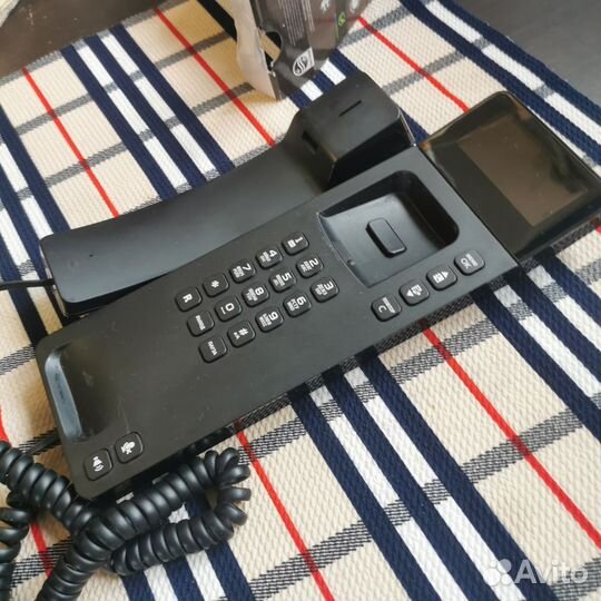 Проводной телефон philips scala M110B черный