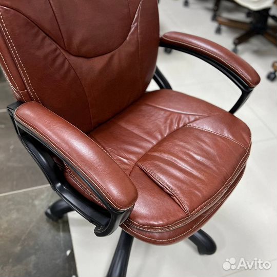 Офисное компьютерное кресло CH-868N (цвета)
