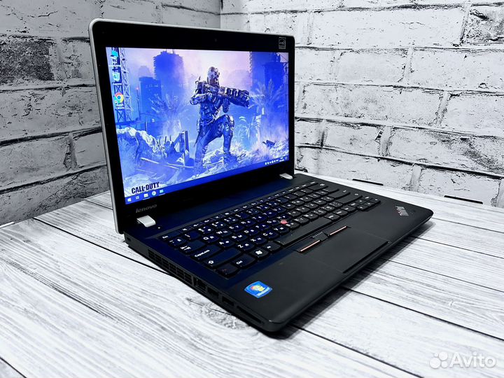 Мощный компактный ноутбук Lenovo Core i5/8gb озу