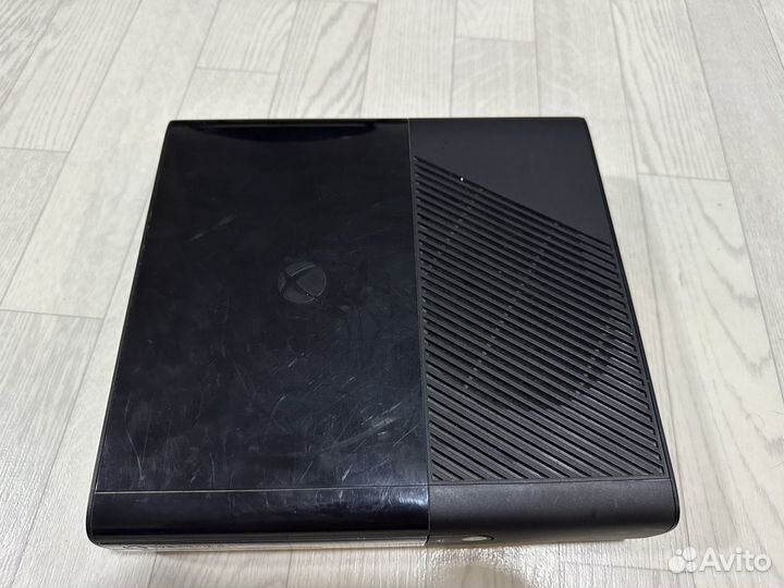 Xbox 360 Е прошитый Freeboot