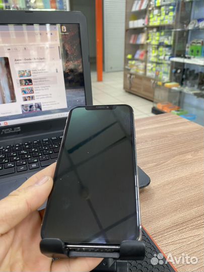 iPhone X, 256 ГБ
