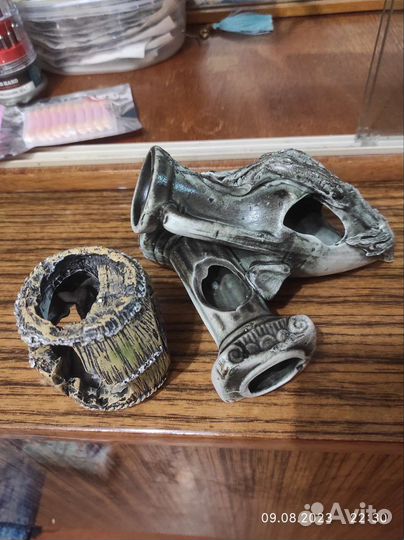 Аквариум с рыбками с тумбой