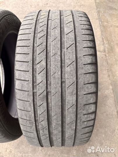 Kumho Ecsta PS71 285/45 R20