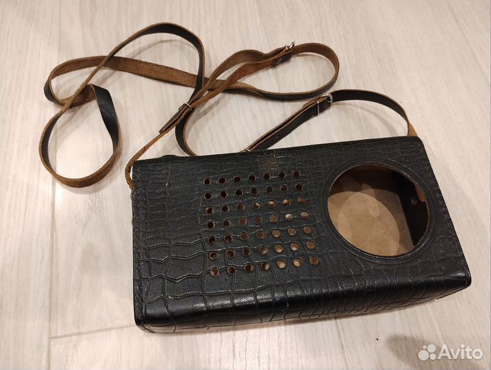 Кожаный чехол для радиоприёмника 1979