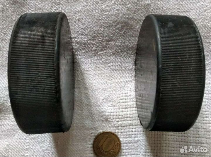 Шайба хоккейная. СССР. 2 шт. Печать 1991г