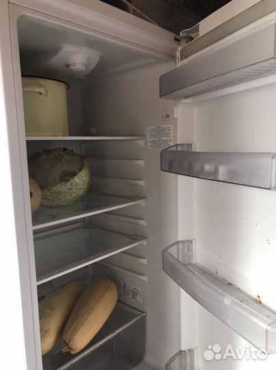 Холодильник на запчасти