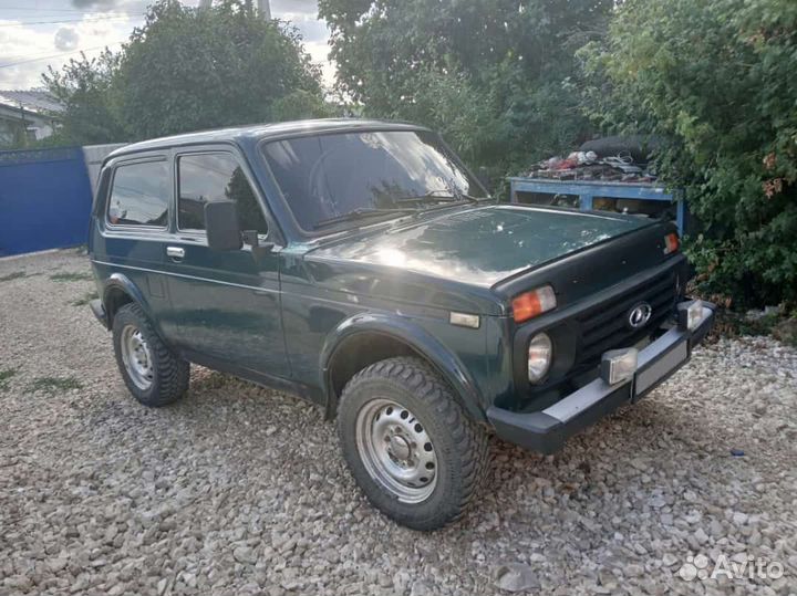 LADA 4x4 (Нива) 1.7 МТ, 2001, 185 000 км