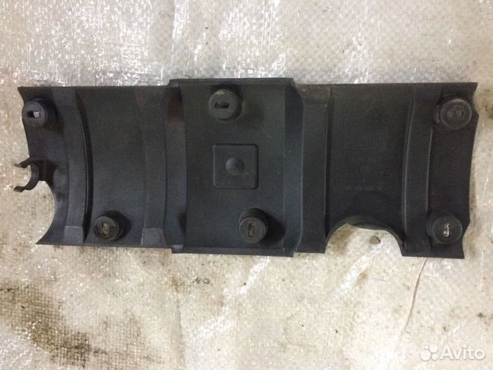 Крышка двс декоративная Citroen C4 Peugeot 307