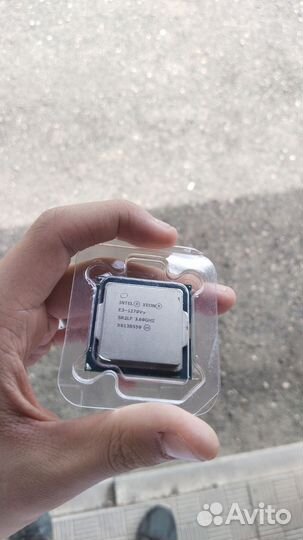 Xeon e3 1270 v5
