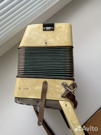 Аккордеон Hohner Imperial IIA