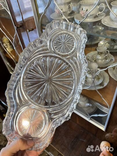 Рюмки,ваза цветстекло,блюдо хрусталь