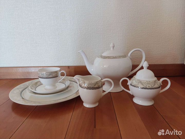 Сервиз чайный 40 предметов. 12 персон. фарфор Анна