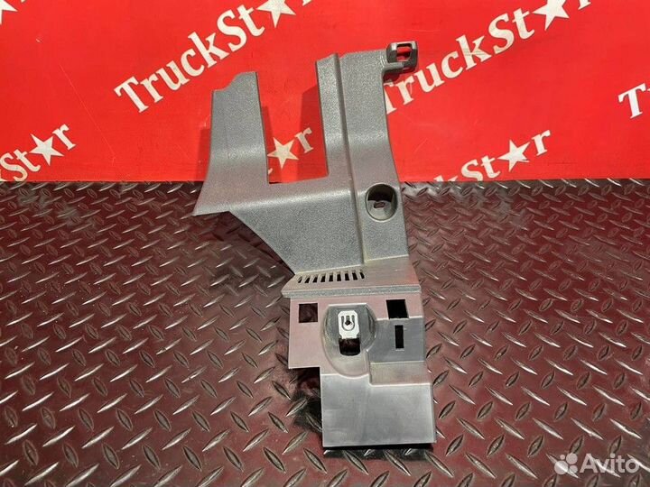 Накладка торпедо 2018г. Renault T