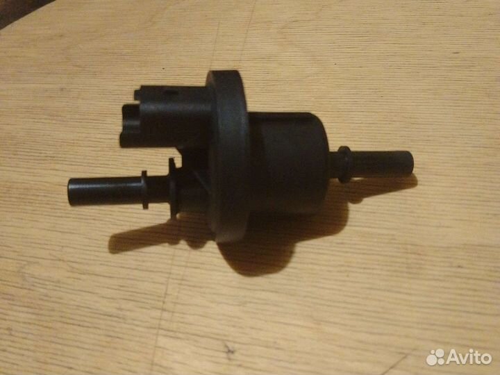 Клапан абсорбера топливных паров