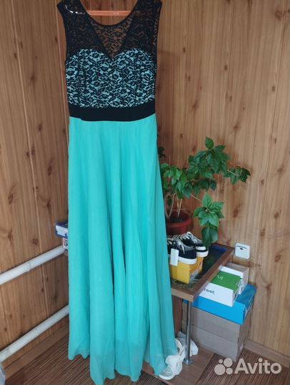 Нарядное платье