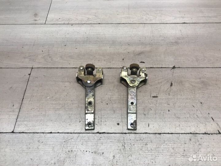 Ролик сдвижной двери Mercedes Vito W638 OM611 2003