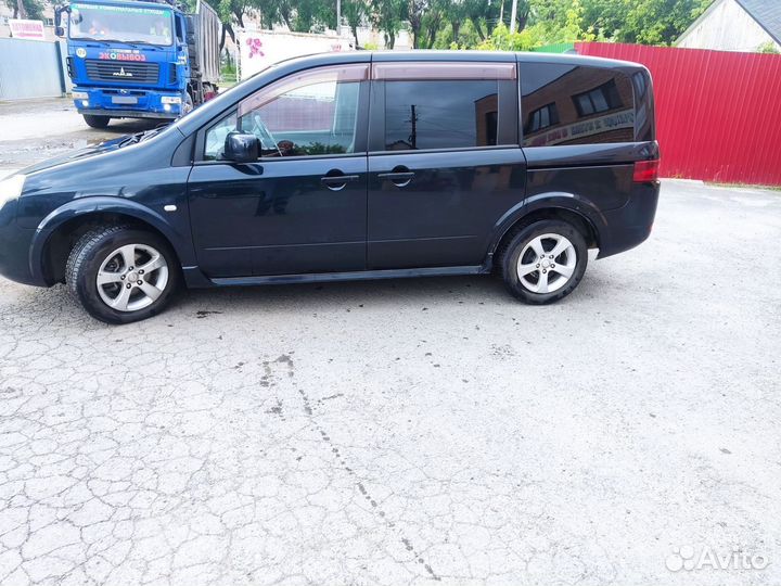 Nissan Lafesta 2.0 CVT, 2005, 245 250 км