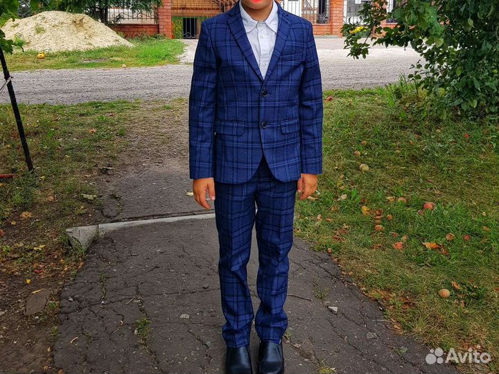 Костюм next