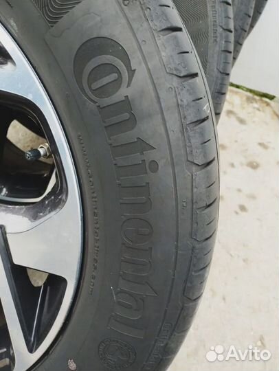 Continental ContiPremiumContact 5 225/60 R17