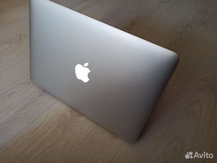 Топовый Core I7 Apple MacBook Pro 13 late 13