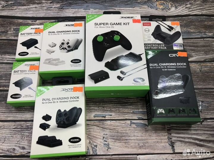 Зарядная станция на 2 геймпада для PS4, PS5, xbox