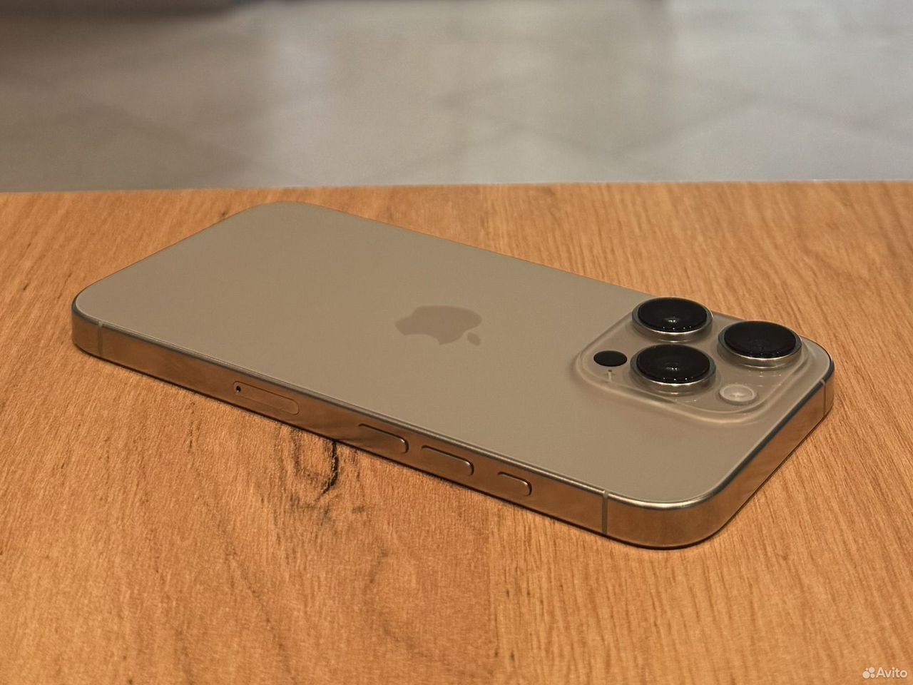 iPhone 15 Pro, 256 ГБ