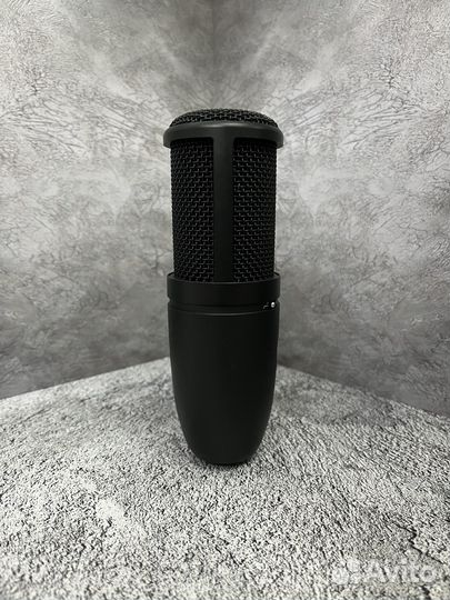 Микрофон AKG P120