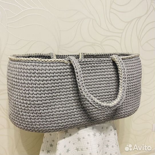 Вязаная люлька-переноска для малышей