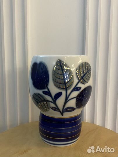 Ваза фарфоровая лфз СССР Синие цветы кобальт